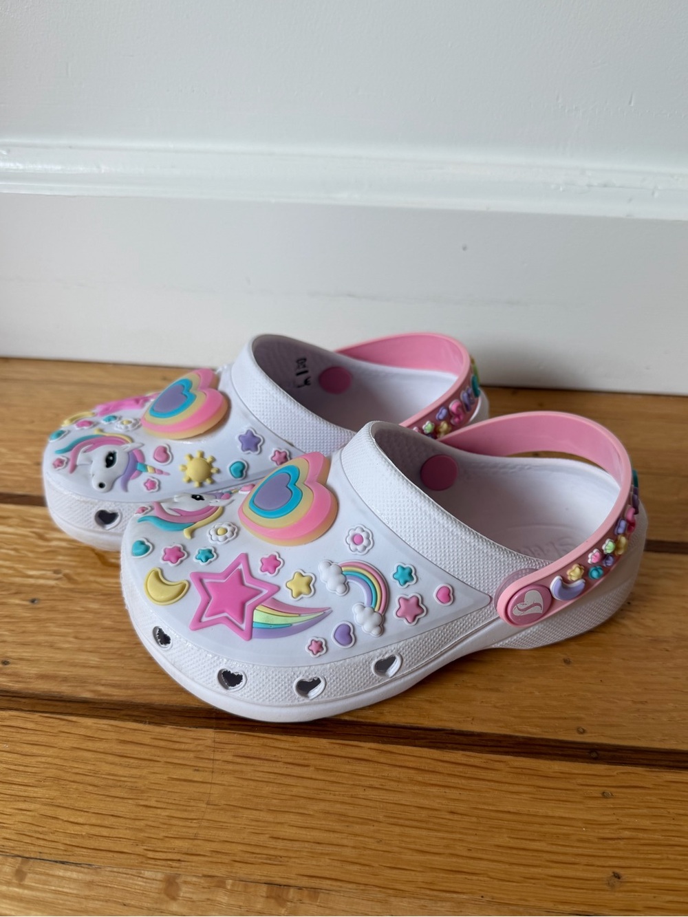 Sketchers Kids White and Pink Unicorn Clog Shoes with Rainbow Charms size 9